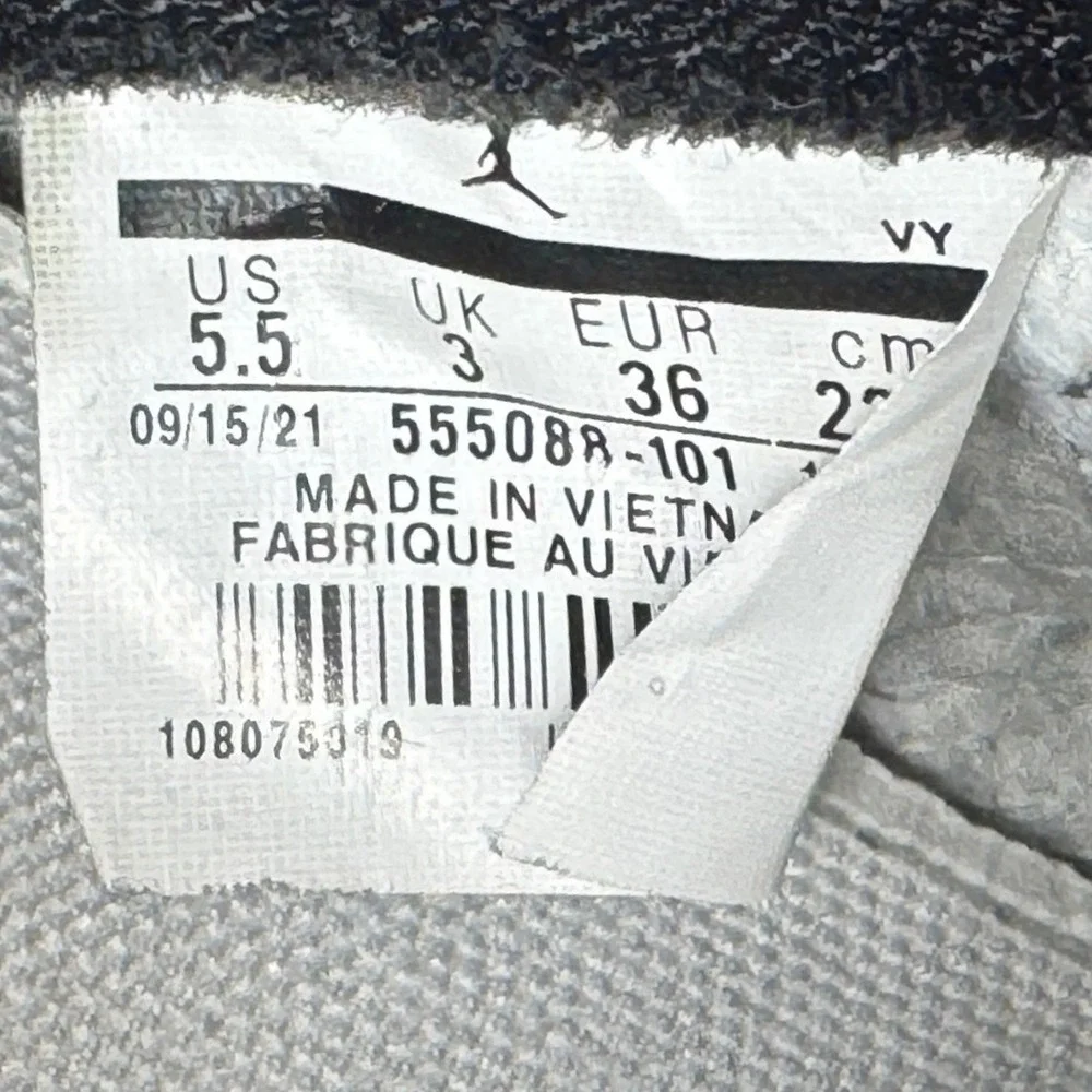 Nike Air Jordan 1 High OG Chicago Lost and Found Kids 3Y Red White 555088-101